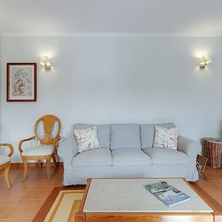 Sobral - Moradia Com Piscina Aquecida Para 10 A 12 Min De Armacao Поршеш