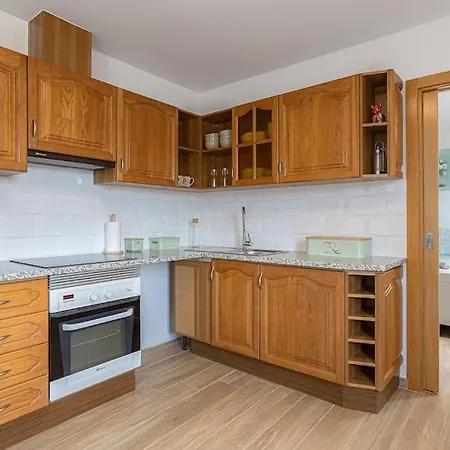 Holiday home Sobral - Moradia Com Piscina Aquecida Para 10 A 12 Min De Armacao Porches (Algarve)