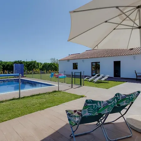 Sobral - Moradia Com Piscina Aquecida Para 10 A 12 Min De Armacao *